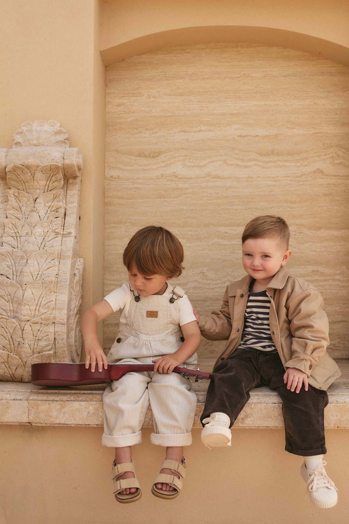 Cecil Tuinbroek - Fine Vertical Stripe Sandy Brown/Cloud - Arlina kinderkleding