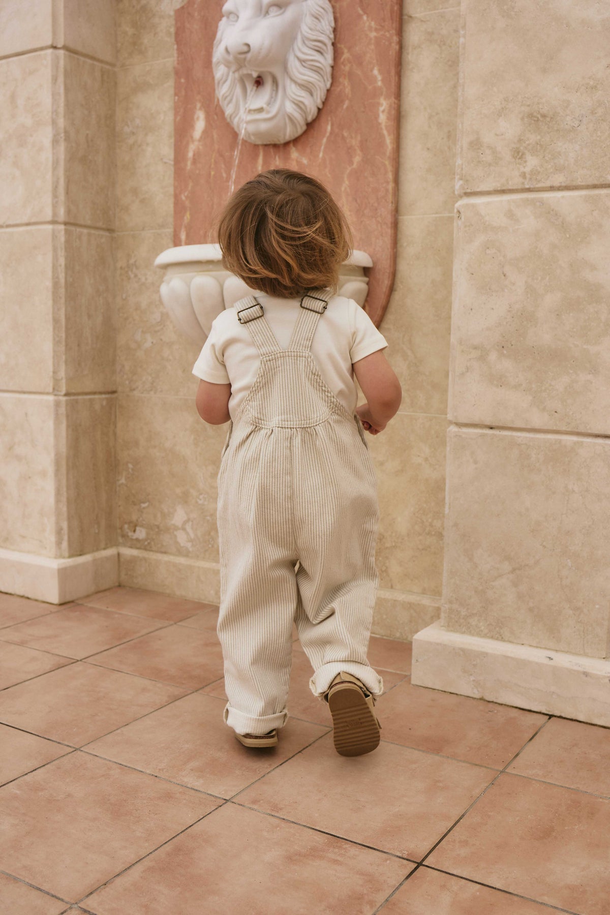 Cecil Tuinbroek - Fine Vertical Stripe Sandy Brown/Cloud - Arlina kinderkleding