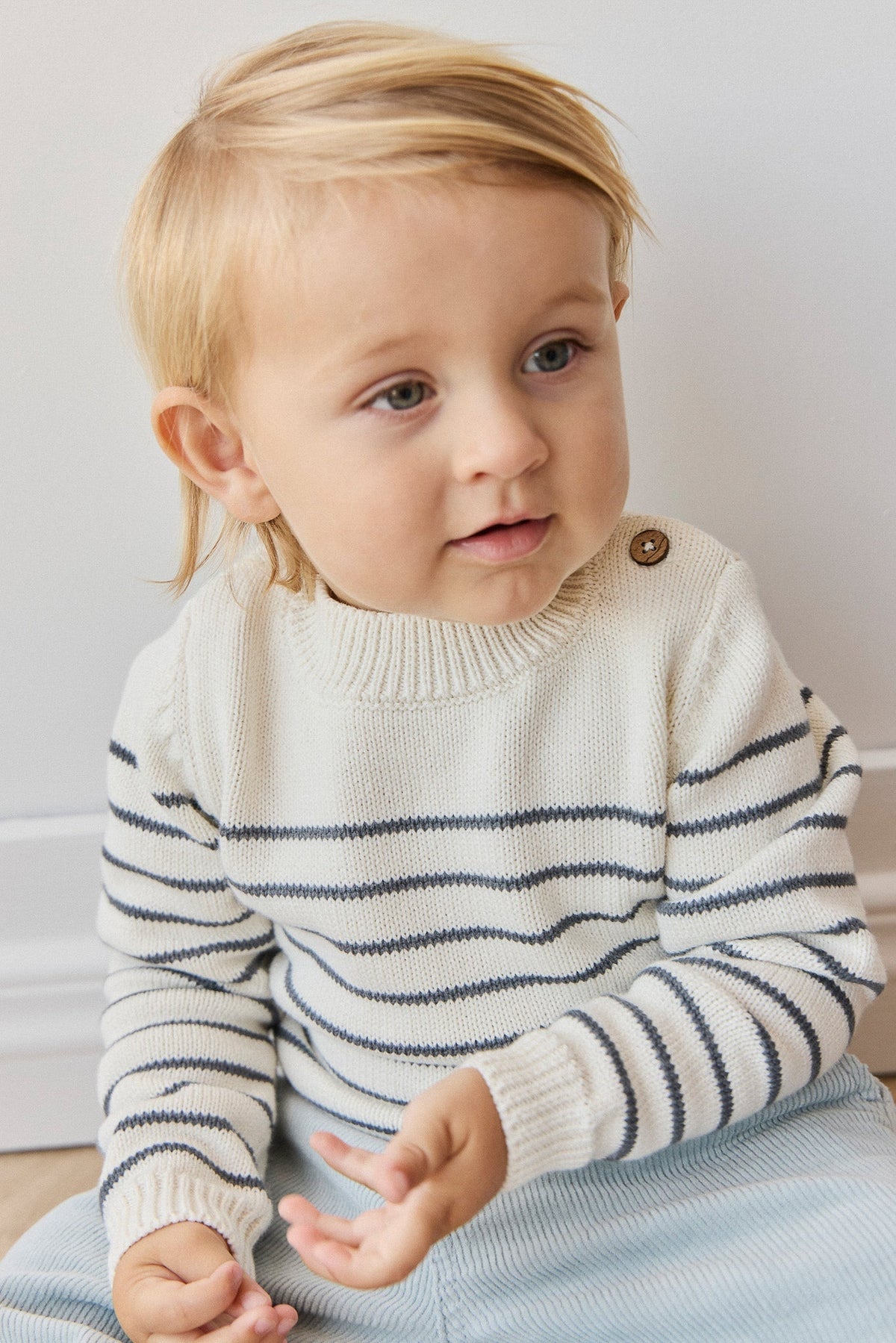 Malcolm Gebreide Trui - Malcolm Stripe Cloud/Atlantic - Arlina kinderkleding