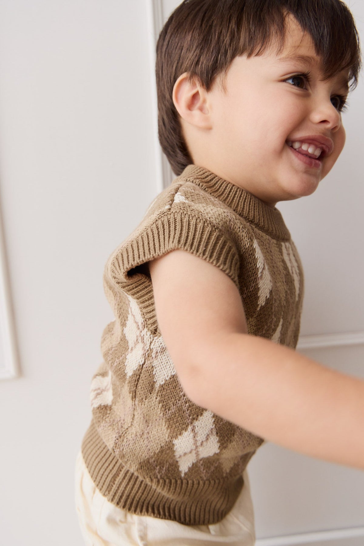 Marcus Gebreid Vest - Marcus Jacquard Pecan - Arlina kinderkleding