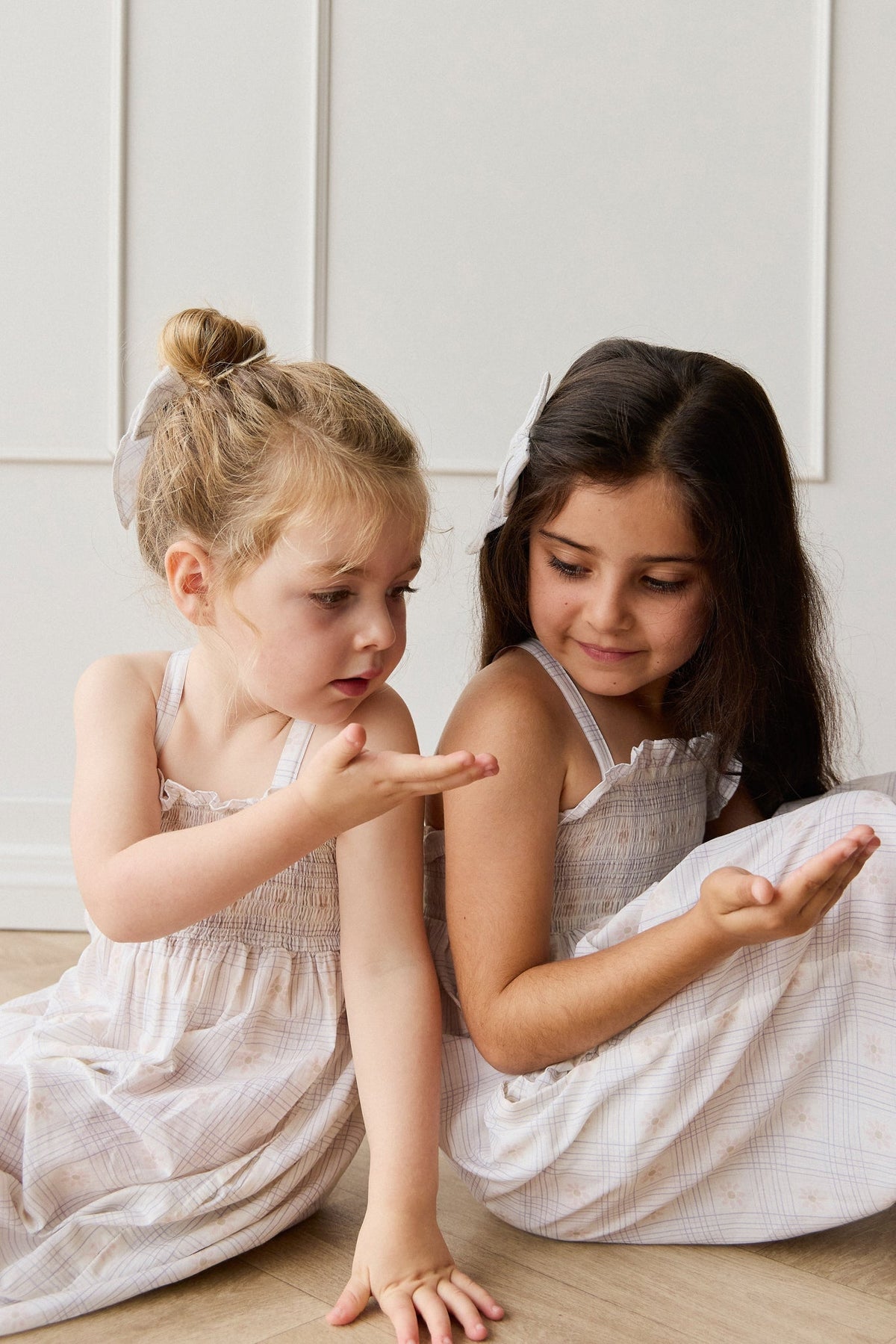 Biologisch Katoenen Arabella Jumpsuit - Marguerite Egret - Arlina kinderkleding